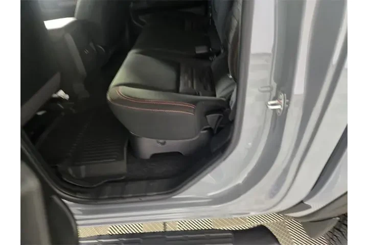 $35988 : Nissan Frontier 2024 4x4 PRO image 8