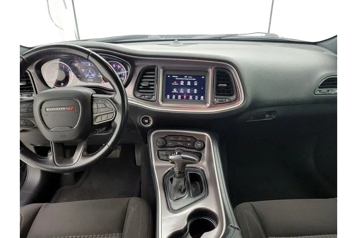 $19998 : Dodge Challenger 2021 SXT 2d image 9