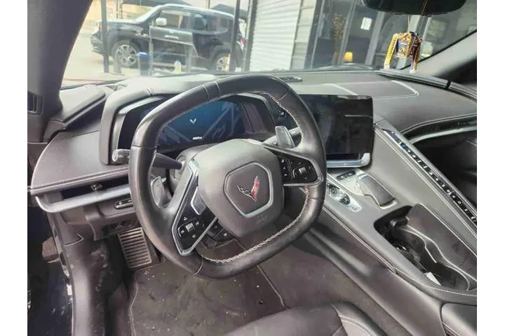 $69995 : 2021 Corvette image 5