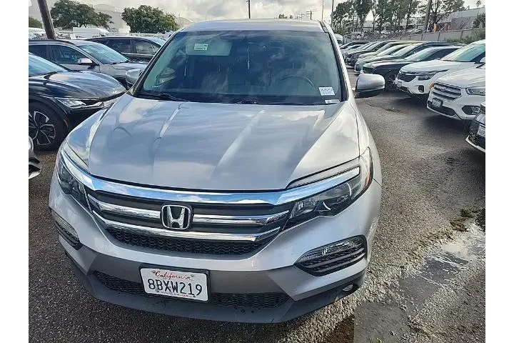 $18491 : Honda Pilot 2017 EX 4dr SUV image 2