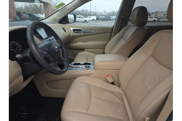 $7995 : 2017 Pathfinder SL image 5