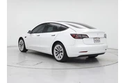 $25998 : Tesla Model 3 2022 4dr Sedan thumbnail