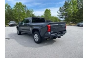 $34420 : Toyota Tacoma 2024 4x4 SR5 4 thumbnail