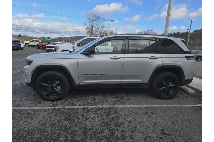 $31500 : Jeep Grand Cherokee 2022 4x4 image 6