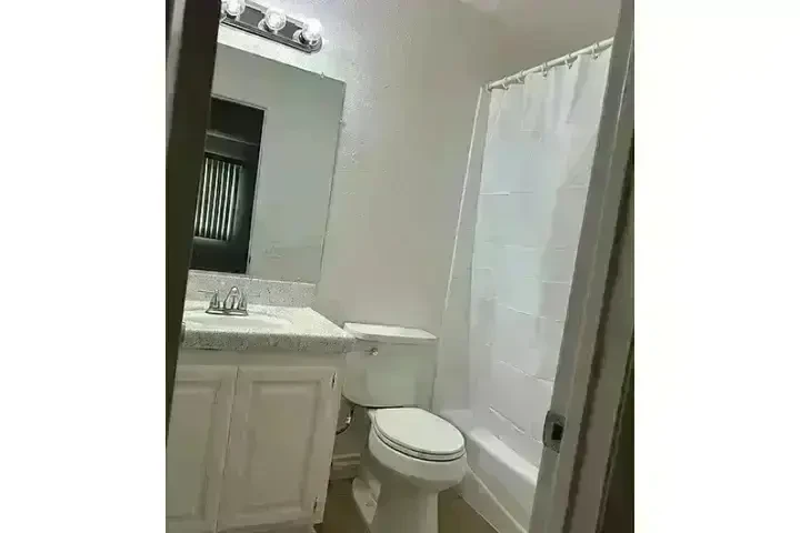 $1700 : APT. 1 REC. 1 BAÑO image 1