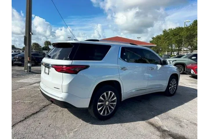 $31988 : Chevrolet Traverse 2023 Prem image 3