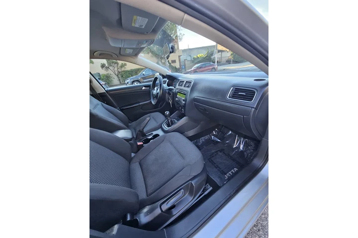 $6000 : Limpio image 5