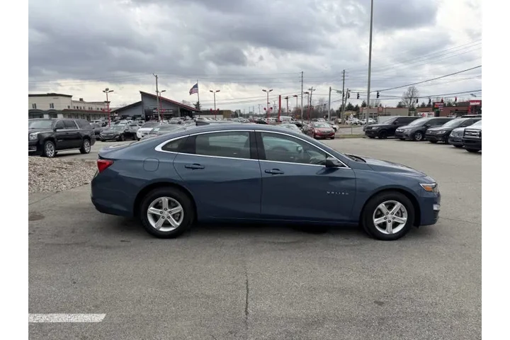 $16850 : 2024 Malibu LS image 8