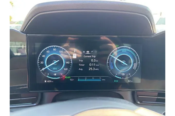 $27998 : Hyundai ELANTRA Hybrid 2025 image 3