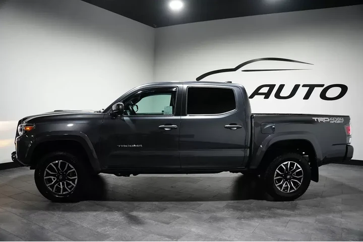 $32803 : 2020 Tacoma 4WD TRD Sport image 3