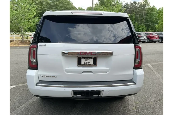 $17485 : GMC Yukon 2015 4x2 Denali 4d image 6