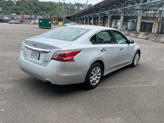 $7488 : 2013 Altima 2.5 S image 7