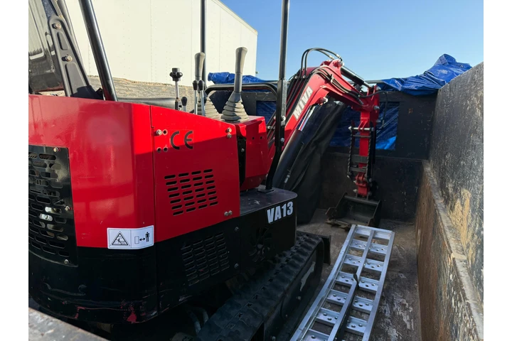 $10000 : Mini escabadora y Traila image 4