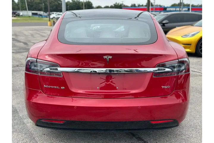2017 TESLA MODEL S 75D SEDAN image 10