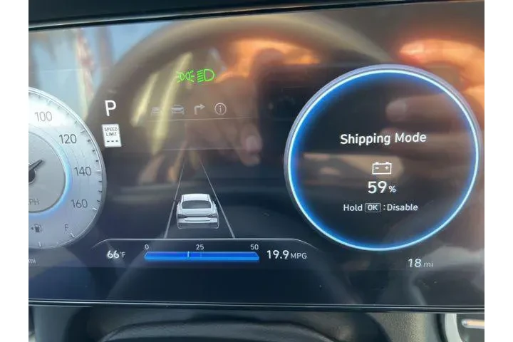 $27385 : Hyundai ELANTRA 2026 Limited image 5