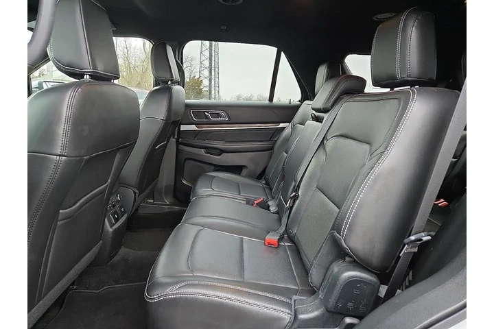$19900 : 2018 Explorer Limited 4WD image 10