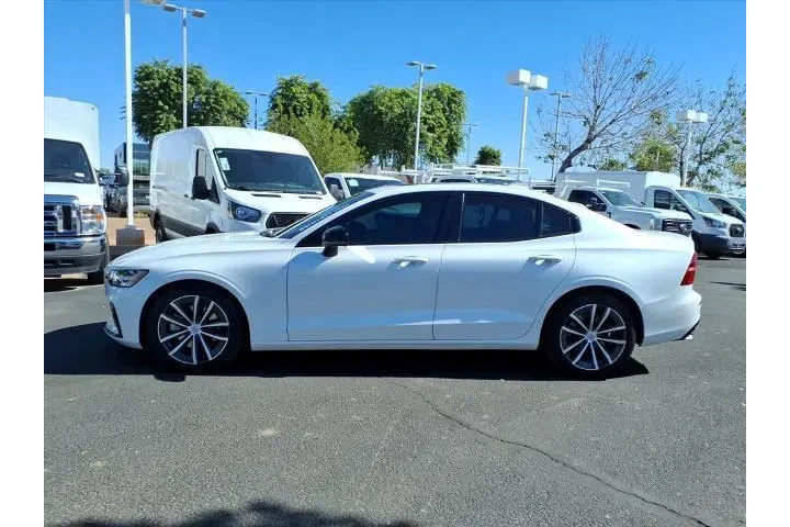 $26826 : Volvo S60 2022 B5 Momentum 4 image 7