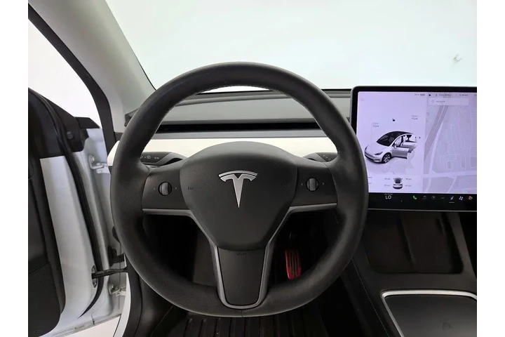 $29998 : Tesla Model Y 2022 AWD Long image 10