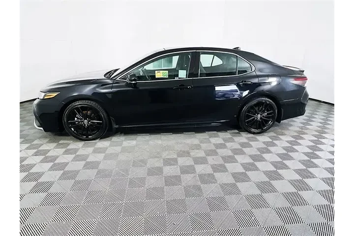 $33300 : Toyota Camry 2024 XSE V6 4dr image 4