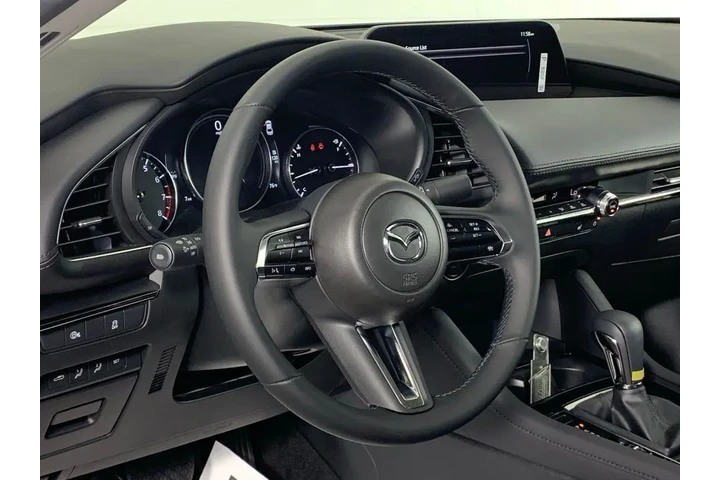 $25155 : Mazda Mazda3 Sedan 2025 2.5 image 7