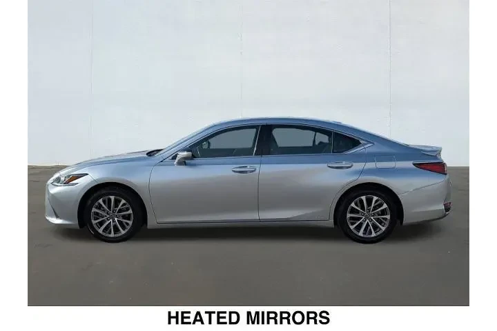 $28275 : Lexus ES 300h 2022 4dr Sedan image 2