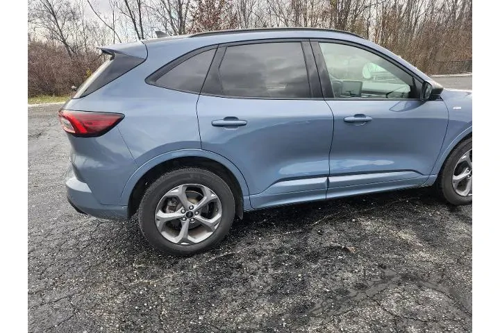 $23499 : Ford Escape 2023 AWD ST-Line image 6