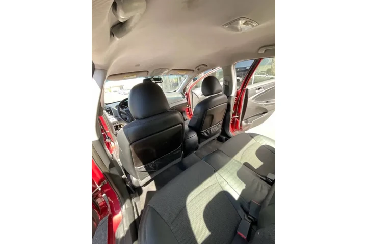 2013 Sonata SE image 9