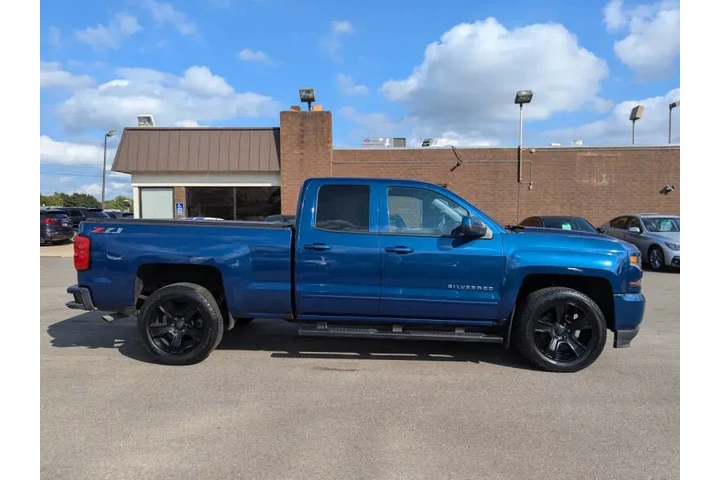 $16954 : 2018 Silverado 1500 LT Z71 image 4
