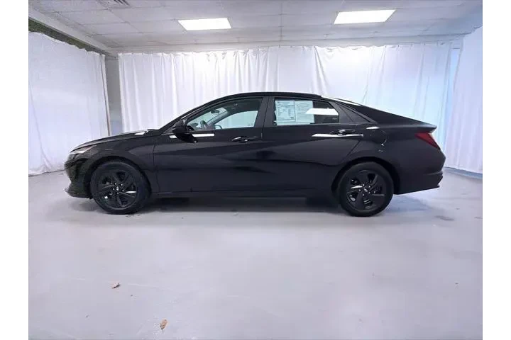 $18995 : Hyundai ELANTRA 2023 SEL 4dr image 2