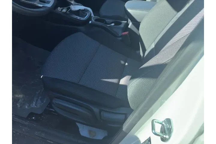 $18250 : Kia Soul 2024 LX 4dr Crossov image 3