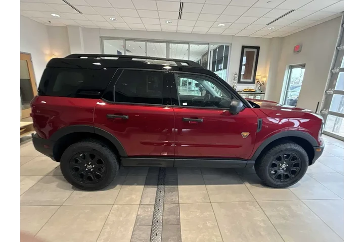 $35877 : Ford Bronco Sport 2025 AWD B image 2