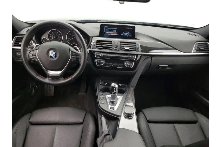 $15998 : BMW 3 Series 2017 330e iPerf image 9
