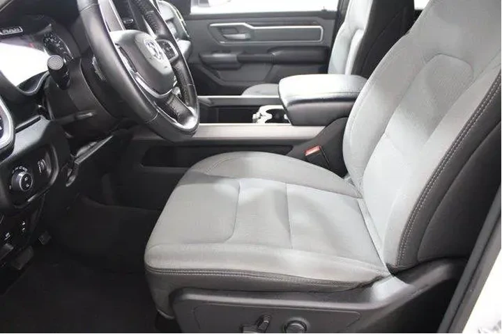 $29981 : Ram 1500 2022 4x4 Big Horn 4 image 5