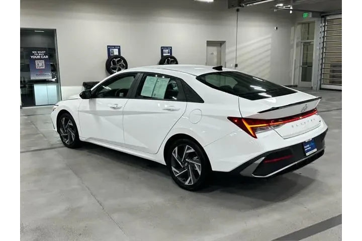 $29220 : Hyundai ELANTRA Hybrid 2025 image 3