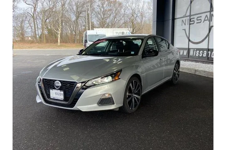$13585 : Nissan Altima 2022 2.5 SR 4d image 8