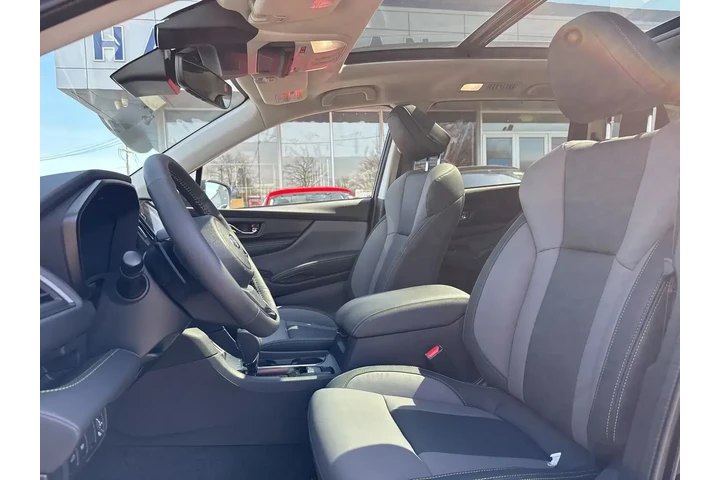 $39995 : Subaru Ascent 2025 AWD Onyx image 3