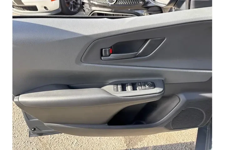 $28498 : Toyota Prius 2023 LE 4dr Hat image 8