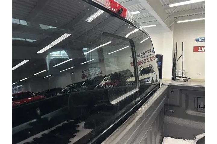 $40000 : Ford F-150 2022 4x4 XLT 4dr image 4