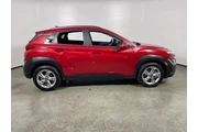 $21995 : Hyundai KONA 2023 AWD SEL 4d thumbnail