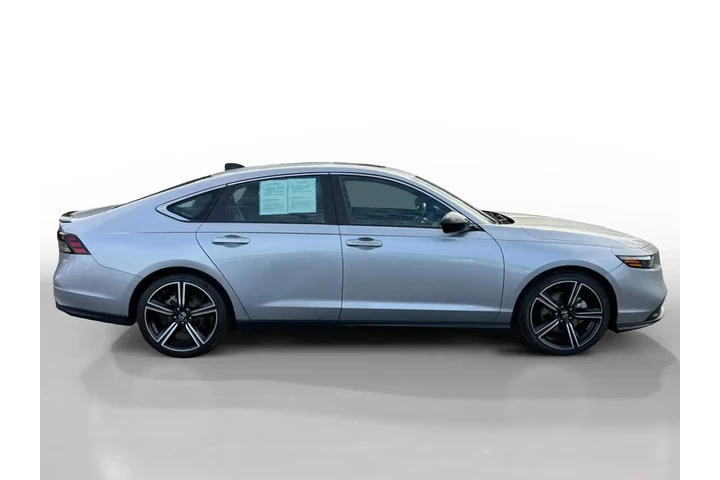 $25320 : Honda Accord Hybrid 2024 Spo image 6