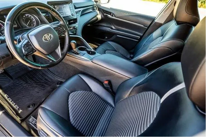 $20647 : Toyota Camry 2021 SE Nightsh image 7