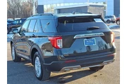 $28995 : Ford Explorer 2022 AWD XLT 4 thumbnail