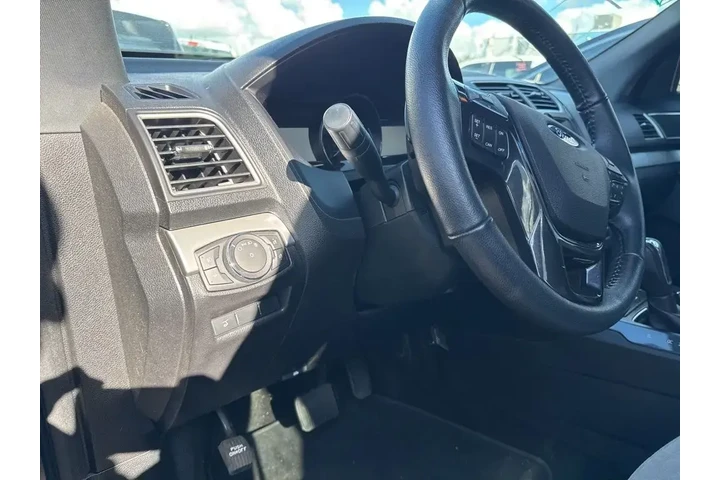 $18541 : Ford Explorer 2017 XLT 4dr S image 9