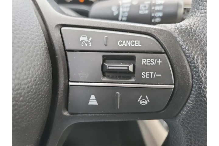 $25500 : Honda HR-V 2025 LX 4dr Cross image 7