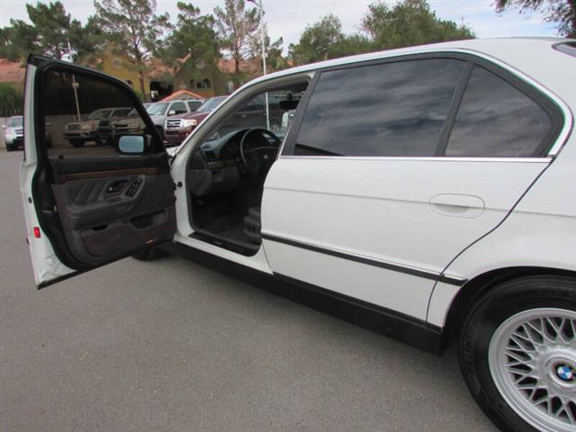 $4995 : 1998 BMW 7 Series 740iL image 9