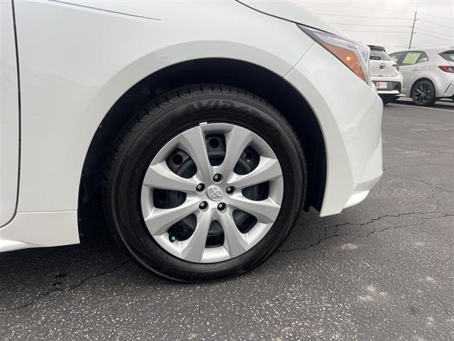 $25991 : PRE-OWNED 2024 TOYOTA COROLLA image 10