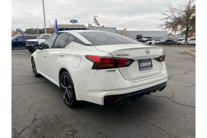 $23699 : Nissan Altima 2023 2.5 SR 4d image 5