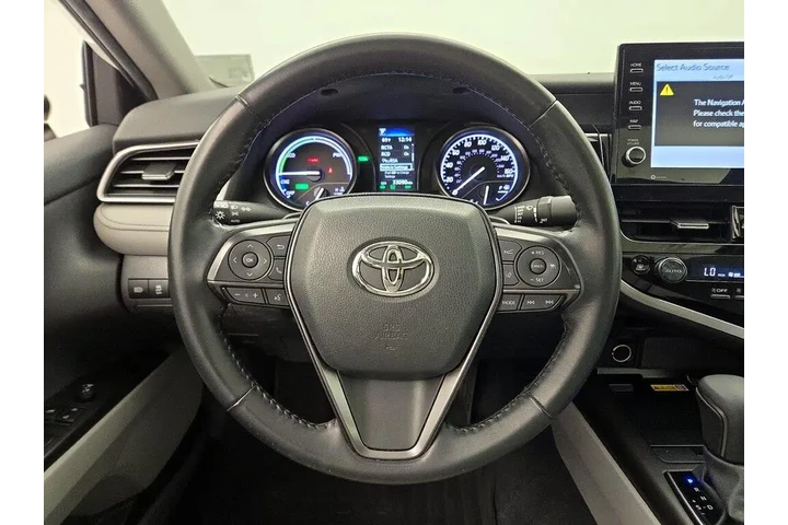 $28998 : Toyota Camry Hybrid 2023 SE image 10
