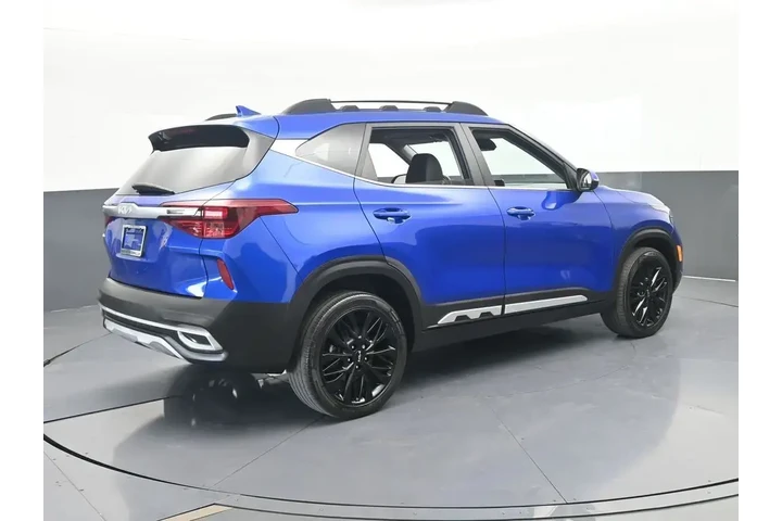 $20352 : Kia Seltos 2022 AWD Nightfal image 6