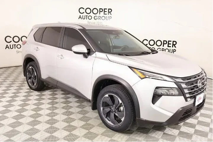 $23138 : Nissan Rogue 2024 SV 4dr Cro image 1